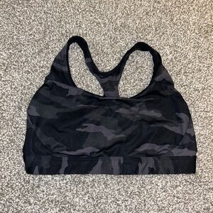 Athleta Sports Bra Size M